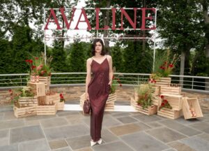 Rustic Chic Meets Luxe Elegance as Daddario Shines