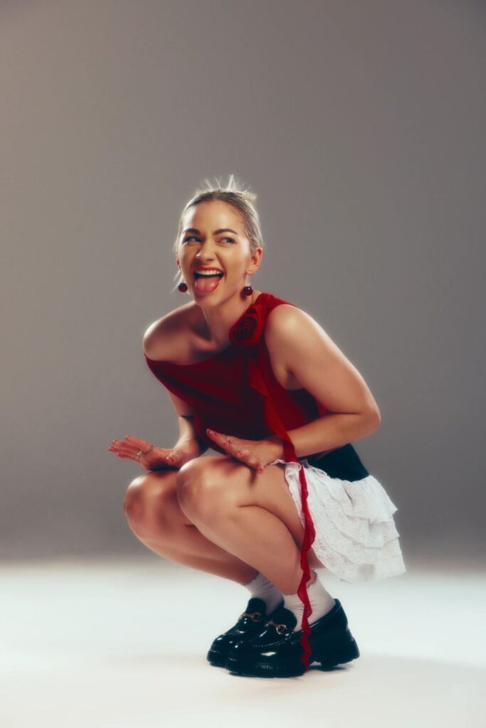 The Pop Star of Tomorrow: Lo Lauren's Daring Fashion Moment 54471