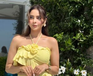 Aamna Sharif sets social media on fire with her boldness 2025
