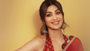 Shilpa Shetty Kundra turns up the glam in a striking red saree