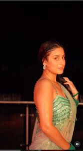 Isha Malviya Dancing effortlessly to the “Bheegi Bheegi Saari Mein”