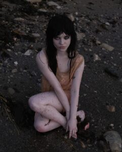 Sophie Thatcher’s Grunge Romance Photoshoot