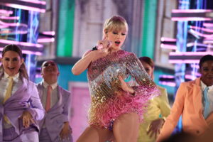 Taylor Swift set to debut Super Bowl in 2026?