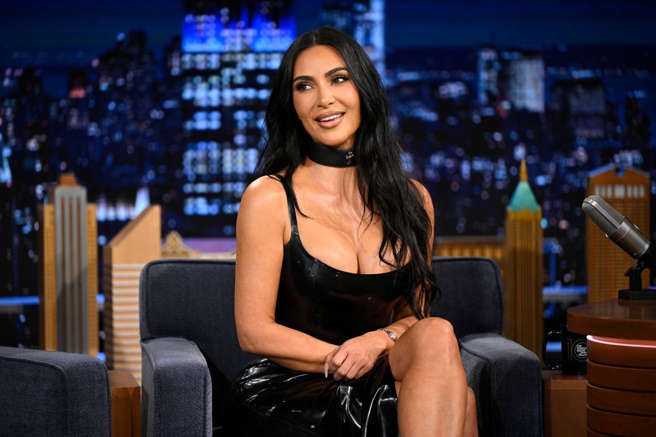 Kim Kardashian Steals the Show Tonight in a Glistening Latex Noir