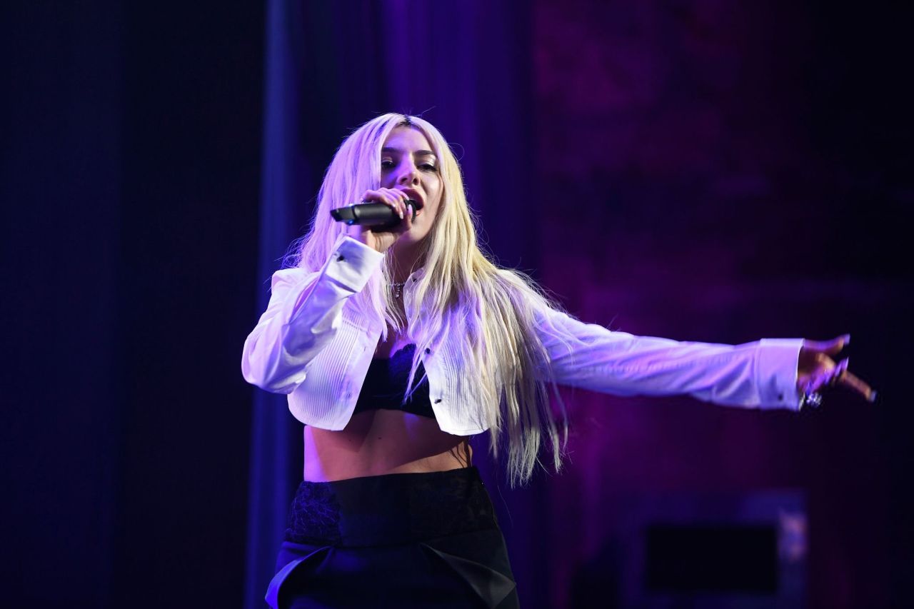 Ava Max Electrifies amfAR Gala Venezia with Pop Performance