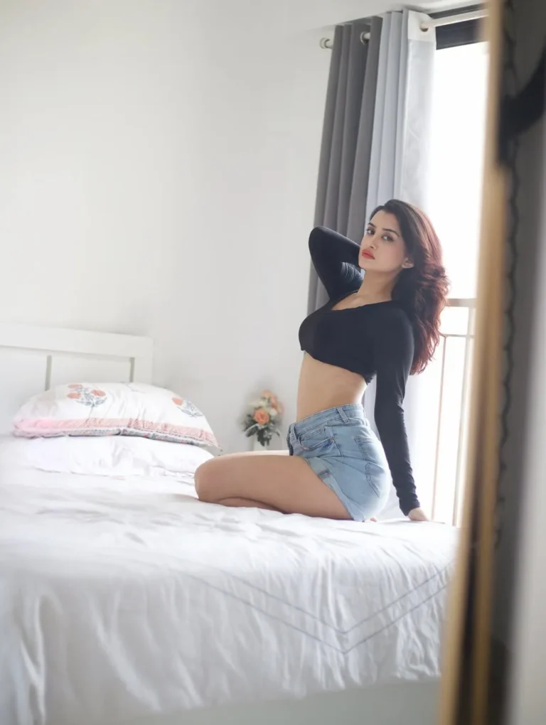 Sakshi Sharma Bold Photoshoot Redefines Modern Glamour
