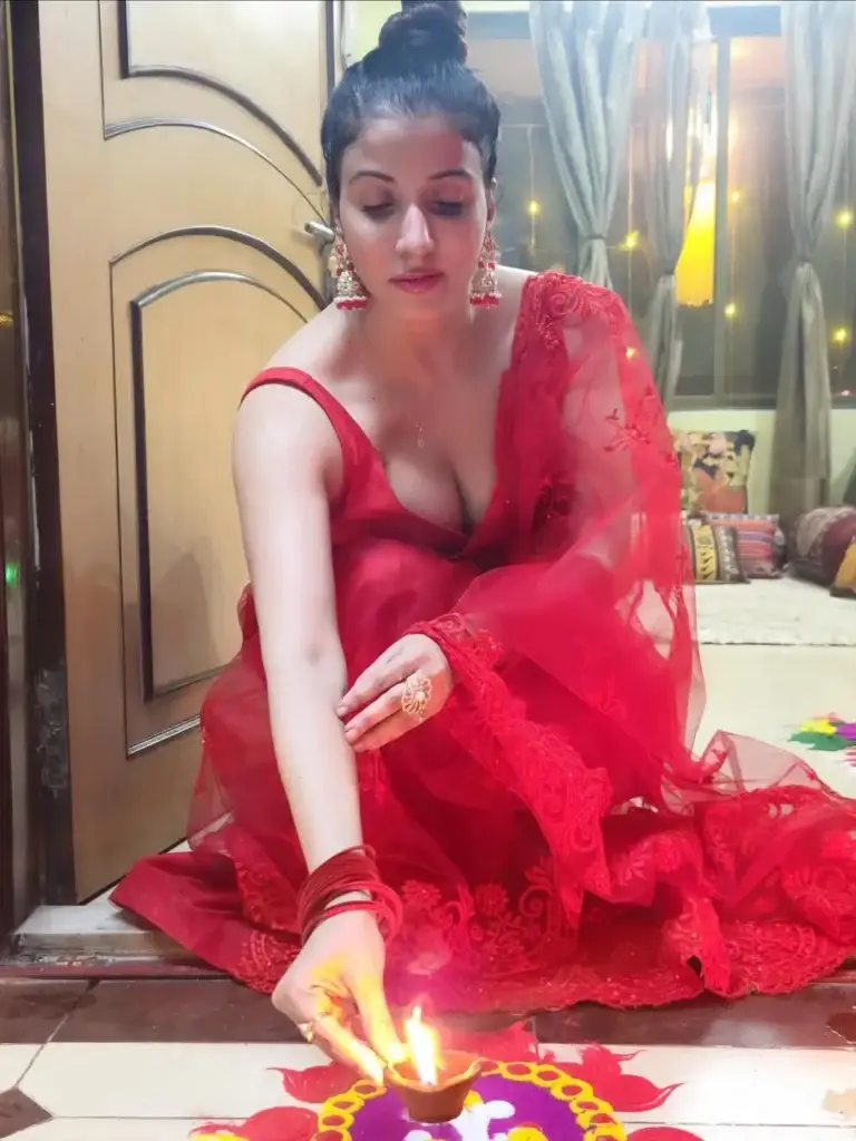 Archana Singh Rajput Exudes Style and Classic Grace