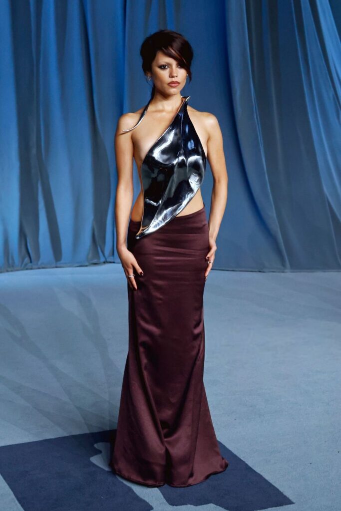 Jenna Ortega Reveals Her Sideboob at Academy Museum Gala Jenna Ortega Reveals Her Sideboob at Academy Museum Gala