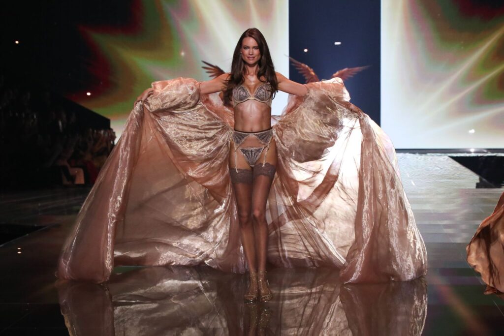 Victoria's Secret Fashion Show 2025 Victoria's Secret Fashion Show 2025