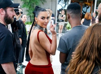 Kim Kardashian’s backless red dress is absolute fire