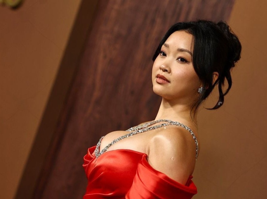 Lana Condor attends the 16th Governors Awards