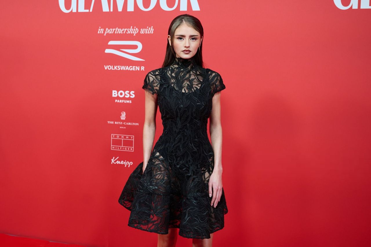 Leni Klum in Sheer Black Elegance at Glamour Women of the Year