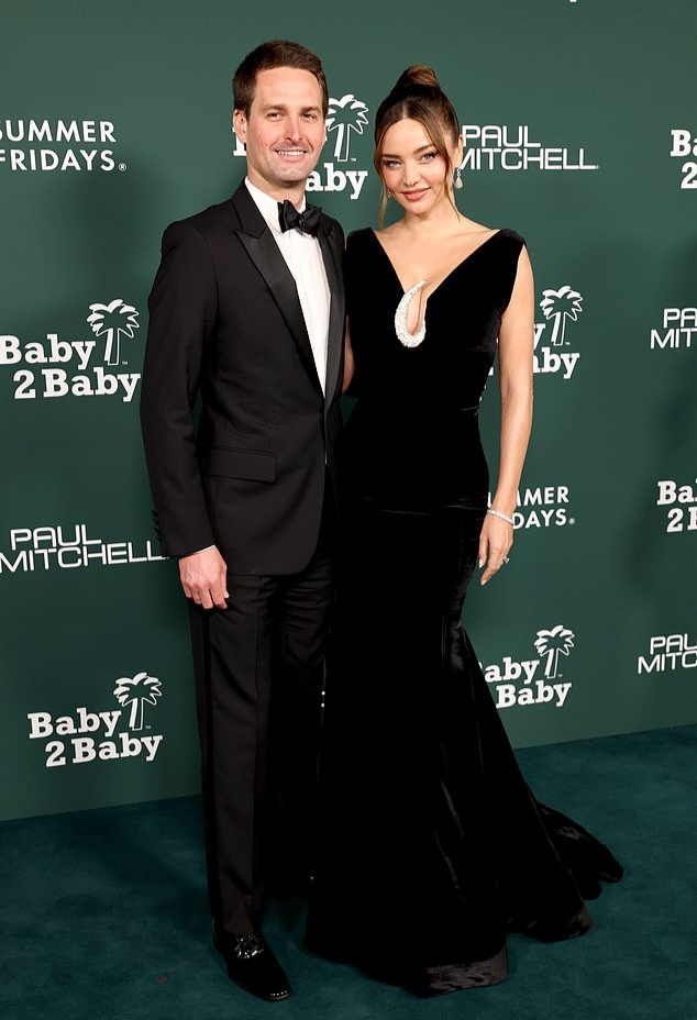 Miranda Kerr stuns at 2025 Baby2Baby Gala